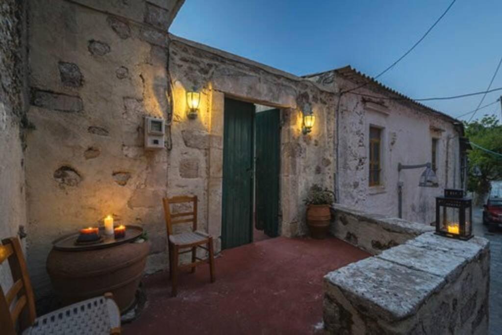 Moundros 1620 Venetian Residence Exterior photo