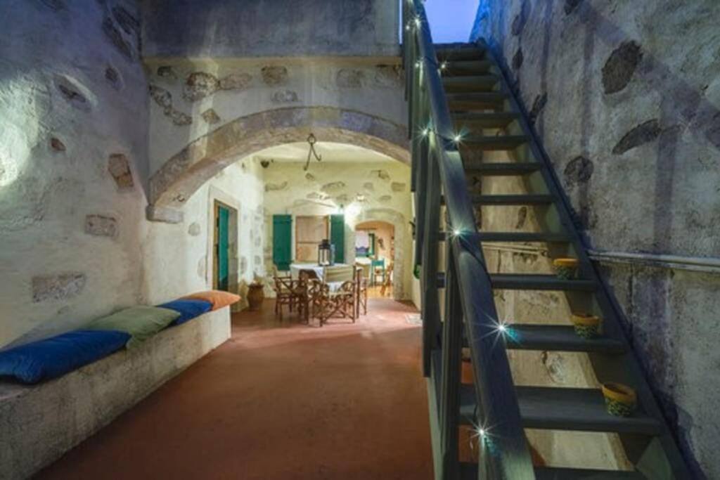 Moundros 1620 Venetian Residence Exterior photo