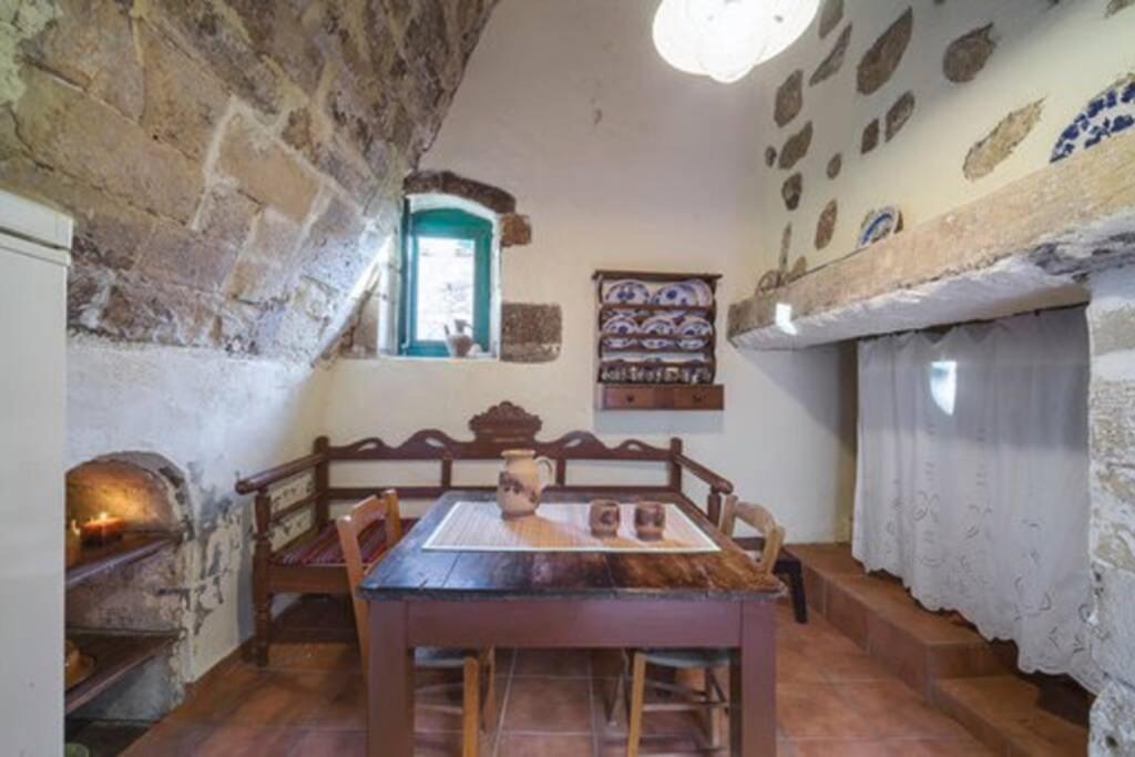 Moundros 1620 Venetian Residence Exterior photo